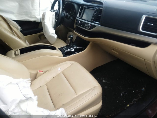 2016 Toyota Highlander, VIN: 5TDJKRFH3GS246791