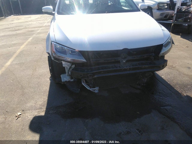 3VWLX7AJ1DM378305 Volkswagen Jetta Sedan Sel W/nav