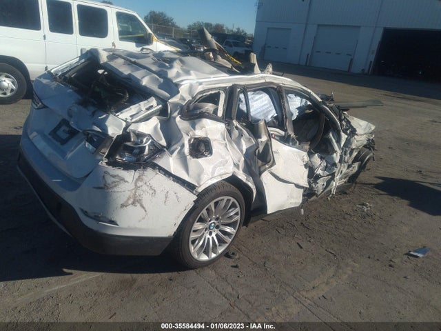 2015 BMW X1 SDRIVE28I VIN: WBAVM1C51FV316071