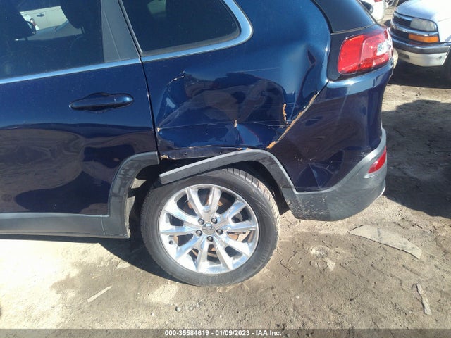 2015 Jeep Cherokee, VIN: 1C4PJLDS3FW547228