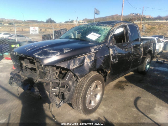 RAM 1500 Express 2018 1C6RR6FG5JS240047 Image 2