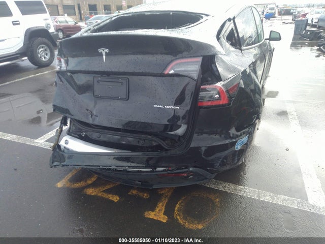 2021 Tesla Model Y, VIN: 5YJYGDEE8MF095909