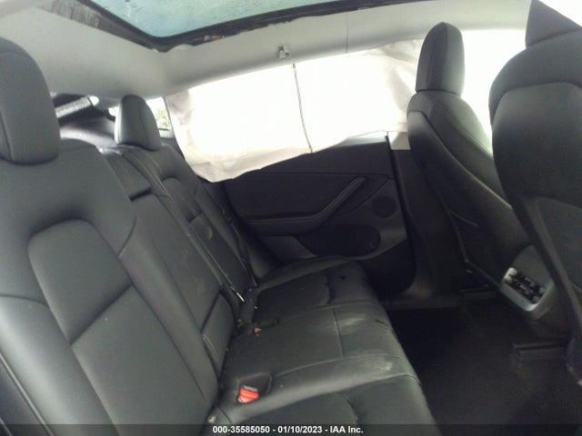 2021 Tesla Model Y, VIN: 5YJYGDEE8MF095909