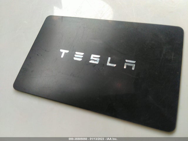 2021 Tesla Model Y, VIN: 5YJYGDEE8MF095909