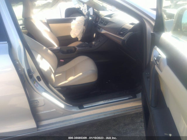 JTHKD5BH5B2027441 Lexus CT 200H