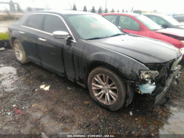 2016 Chrysler 300, VIN: 2C3CCAEG8GH320242
