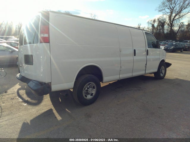 2017 Chevrolet Express, VIN: 1GCWGBFF3H1108776