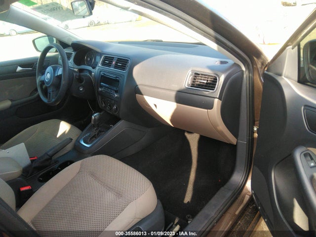 2014 VOLKSWAGEN JETTA SEDAN TDI VALUE EDITION VIN: 3VWLL7AJ0EM319176