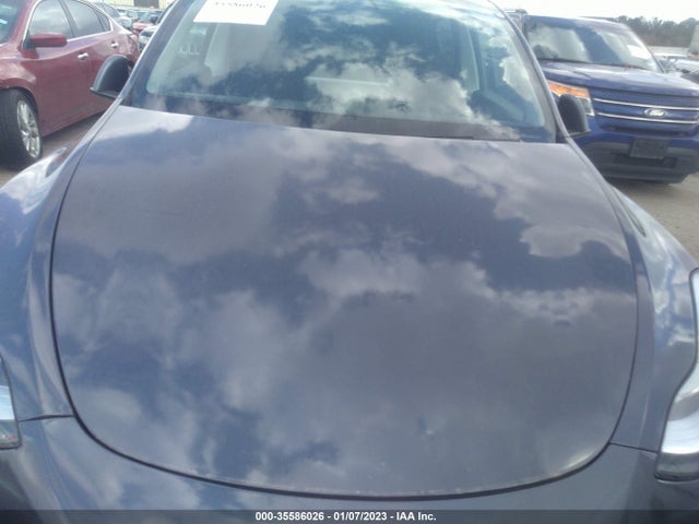 5YJYGDEF7LF005821 Tesla Model Y Long Range/performance