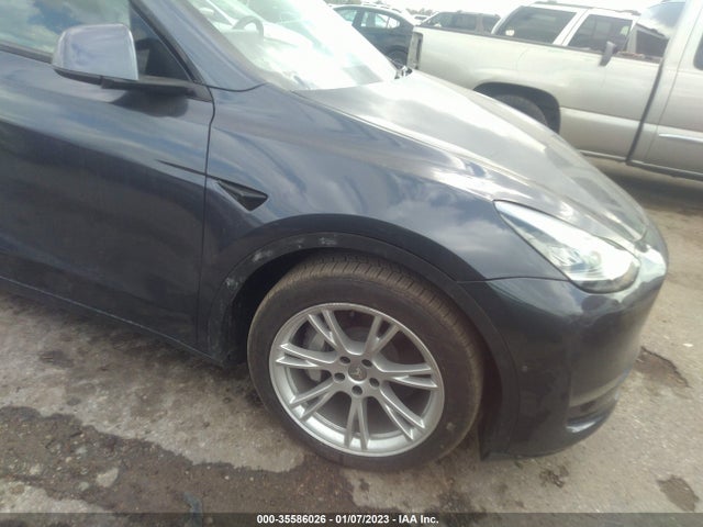 5YJYGDEF7LF005821 Tesla Model Y Long Range/performance