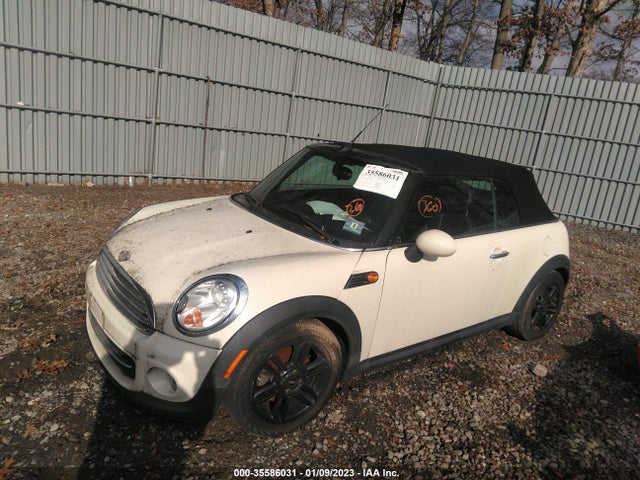Mini COOPER CONVERTIBLE 2012 WMWZN3C53CT134261 Image 2