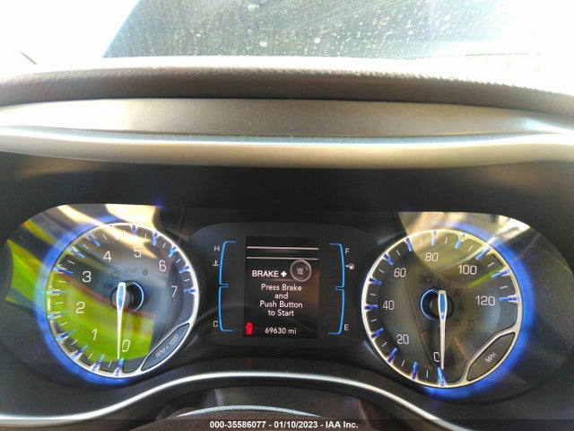 2C4RC1BG2HR739435 Chrysler Pacifica Touring-l