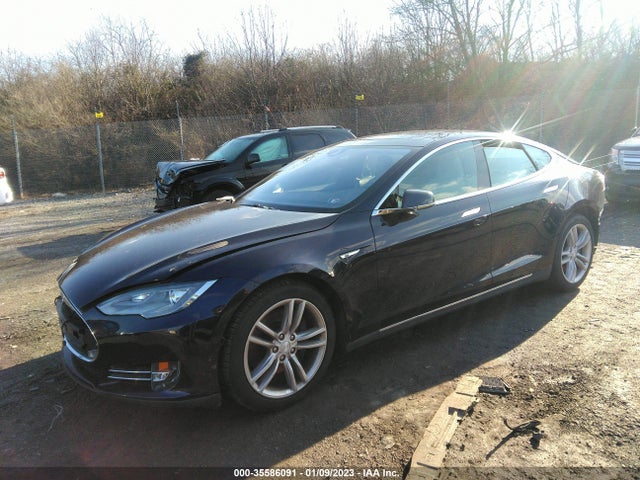 Tesla MODEL S 2015 5YJSA1H20FF092562 Image 2