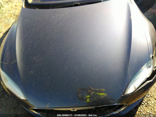 2015 Tesla Model S, VIN: 5YJSA1S26FF089870