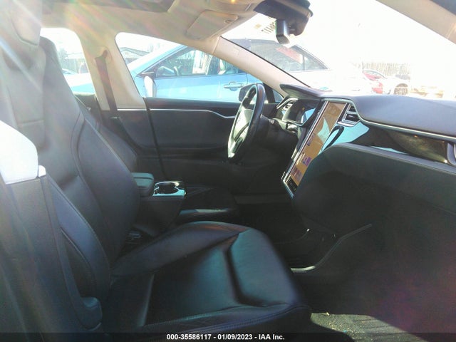2015 Tesla Model S, VIN: 5YJSA1S26FF089870
