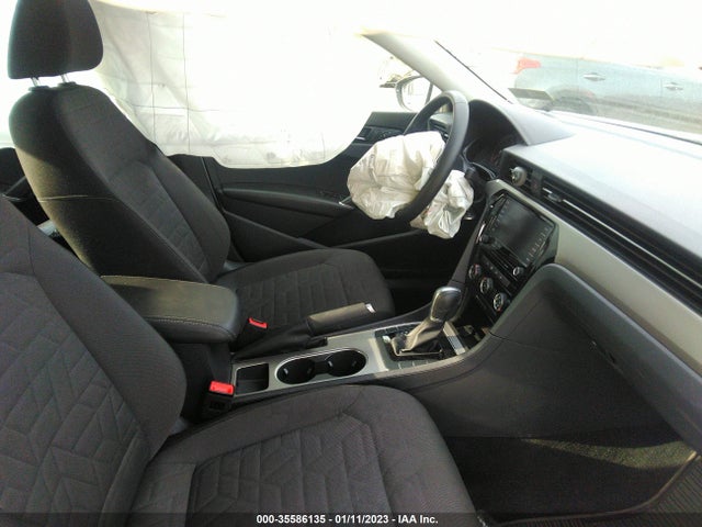1VWAA7A31MC005762 Volkswagen Passat 2.0t S