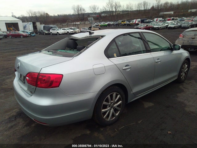 2014 VOLKSWAGEN JETTA SEDAN SE VIN: 3VWD17AJ8EM327150
