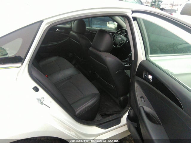 2014 HYUNDAI SONATA SE VIN: 5NPEC4AB4EH910216