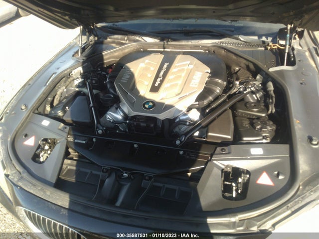 BMW 7 Series 750i 2011 WBAKA8C56BCY37040 Image 10