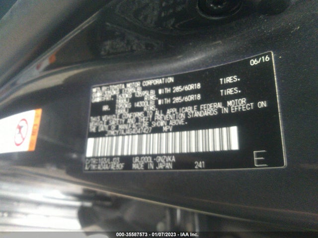 2016 Toyota Land Cruiser, VIN: JTMCY7AJ4G4047427