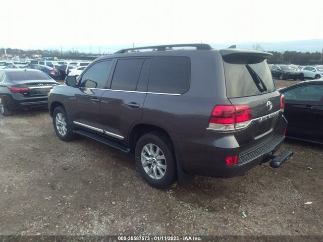 2016 Toyota Land Cruiser, VIN: JTMCY7AJ4G4047427