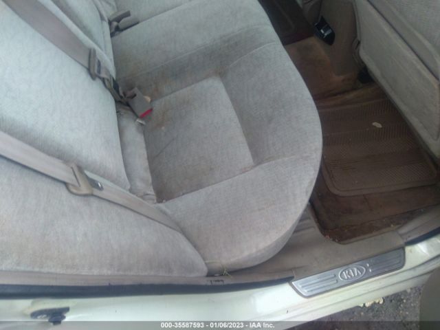 KNAGD128245309860 KIA Optima Lx/ex
