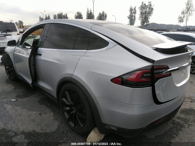 Tesla Model X 70d/90d/75d/60d/p100d 2016 5YJXCBE27GF002609 Image 5