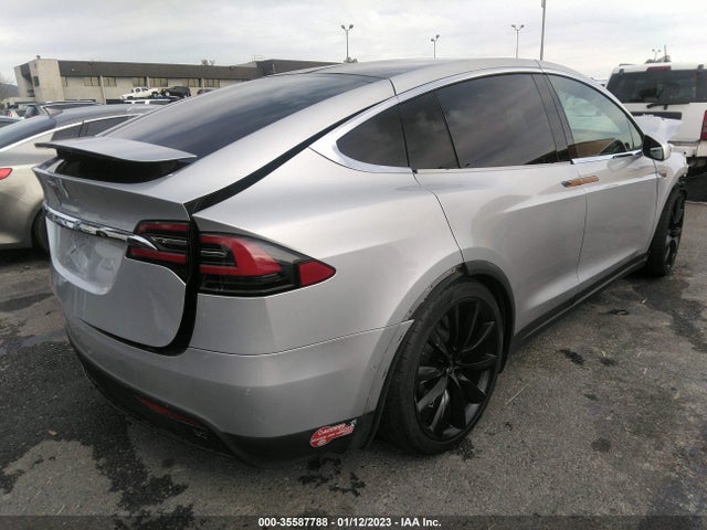 Tesla Model X 70d/90d/75d/60d/p100d 2016 5YJXCBE27GF002609 Image 6