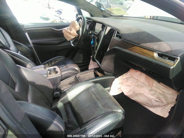 Tesla Model X 70d/90d/75d/60d/p100d 2016 5YJXCBE27GF002609 Image 7
