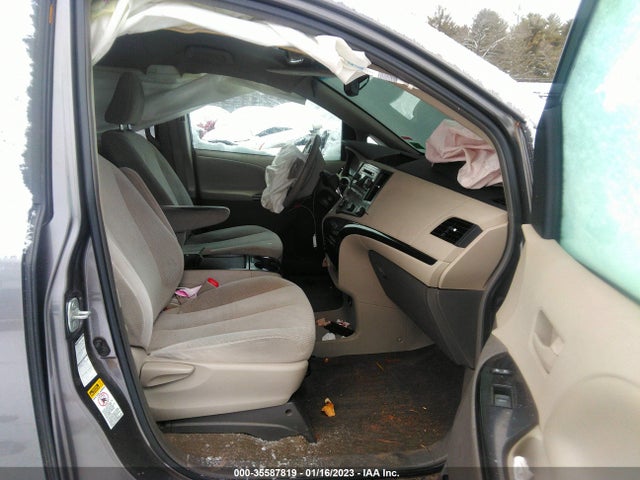 Toyota SIENNA LE 2011 5TDJK3DC5BS029854 Image 7