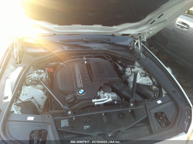BMW 5 Series 535i 2016 WBA5B1C58GG552017 Image 10