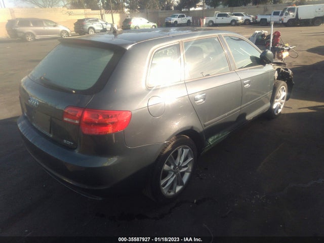 WAUBEAFM4CA113553 Audi A3