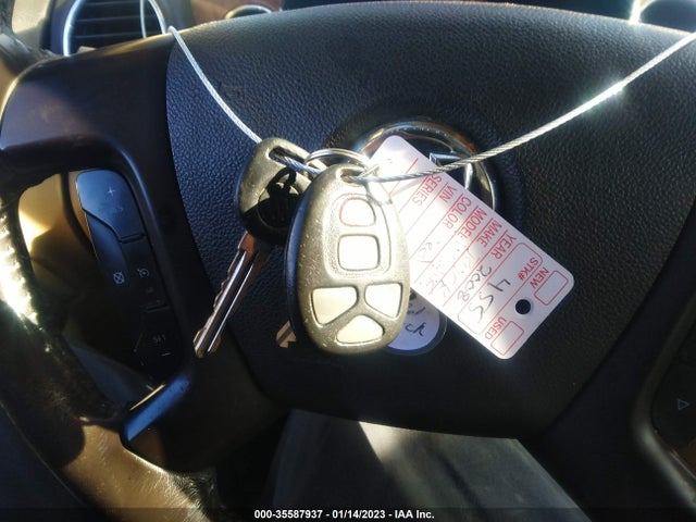 2008 BUICK ENCLAVE CXL VIN: 5GAEV23768J285113