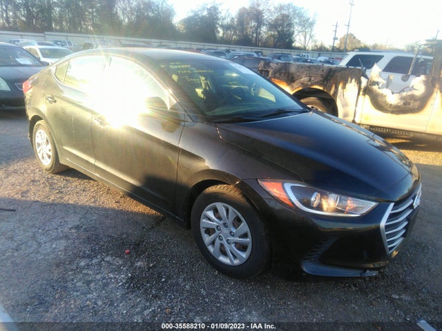 2017 5NPD74LF7HH091819 main image
