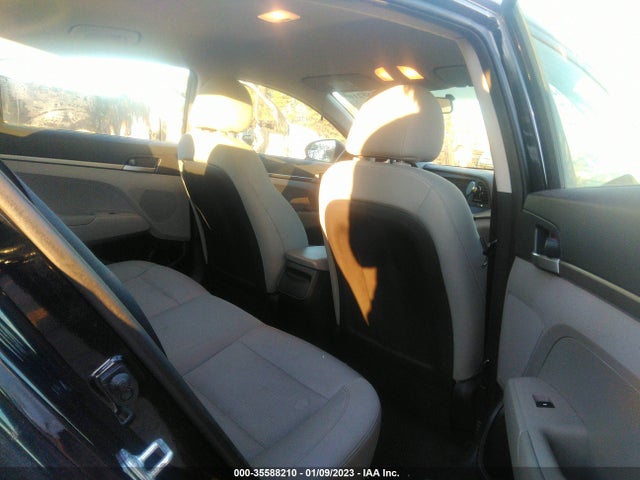 Hyundai ELANTRA SE 2017 5NPD74LF7HH091819 Image 9