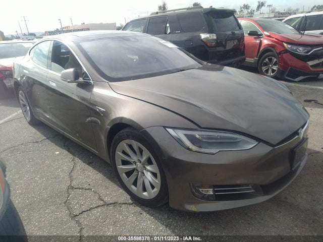Tesla MODEL S 2016 5YJSA1E18GF152701 Image 1