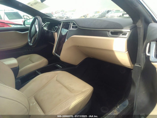 Tesla MODEL S 2016 5YJSA1E18GF152701 Image 5