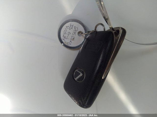 Lexus IS 250 2015 JTHBF1D28F5065214 Image 3