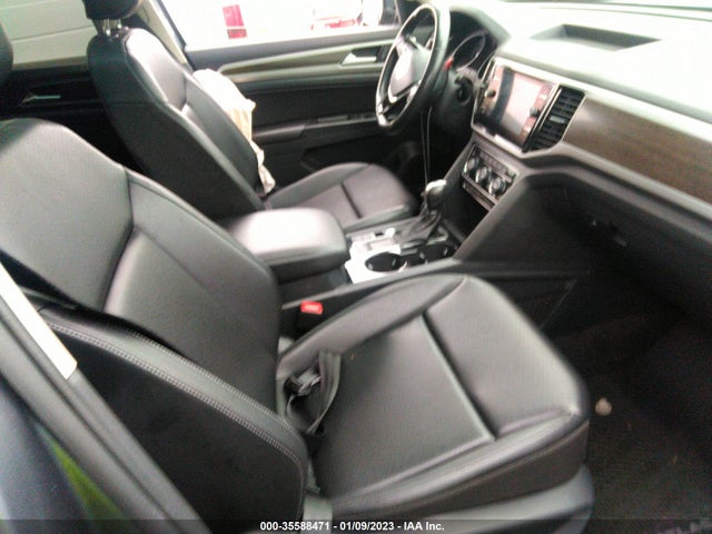 2018 Volkswagen Atlas, VIN: 1V2ER2CAXJC514772