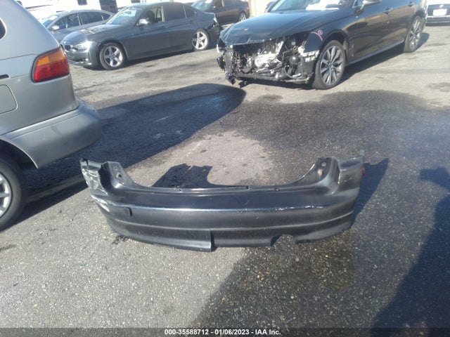 2004 SCION XB VIN: JTLKT324540148835
