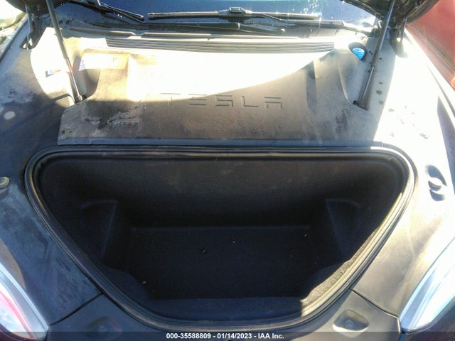 2016 Tesla Model S, VIN: 5YJSA1E23GF177370