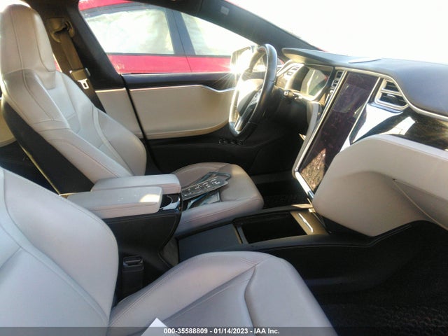 2016 Tesla Model S, VIN: 5YJSA1E23GF177370