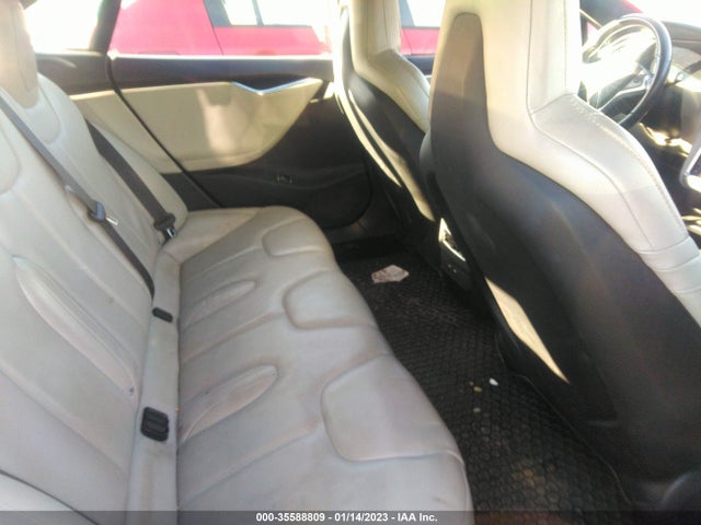 2016 Tesla Model S, VIN: 5YJSA1E23GF177370