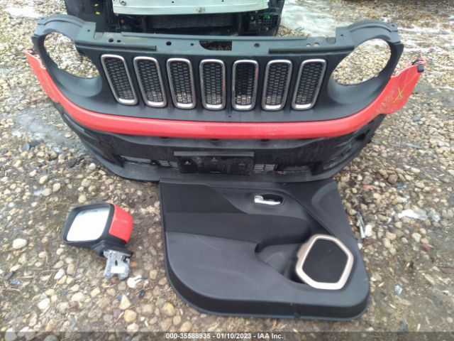 ZACCJBBTXFPC39295 Jeep Renegade Latitude