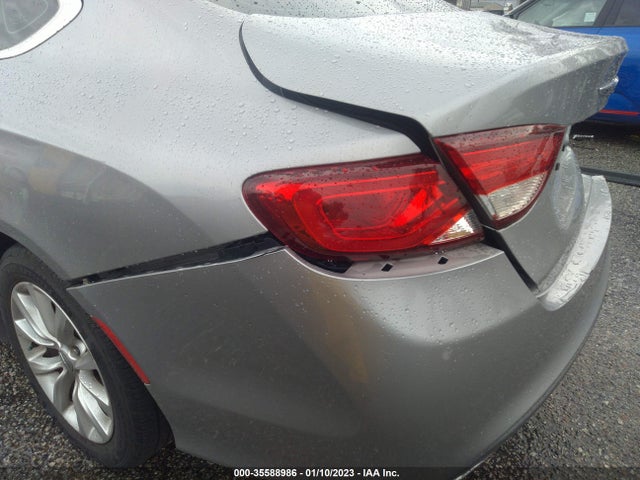 2015 CHRYSLER 200 C VIN: 1C3CCCCG4FN519261
