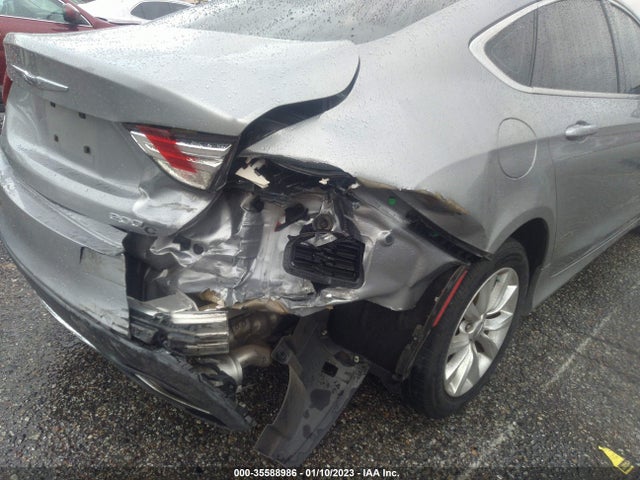 2015 CHRYSLER 200 C VIN: 1C3CCCCG4FN519261