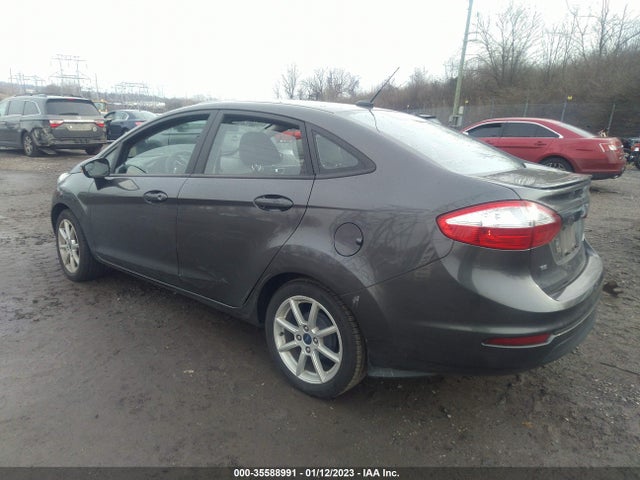 2015 Ford Fiesta, VIN: 3FADP4BJ2FM113583