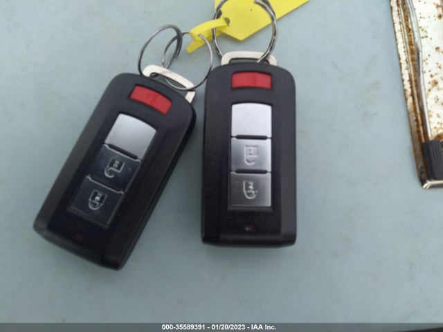 Mitsubishi Outlander Se 2017 JA4AD3A39HZ049279 Image 3