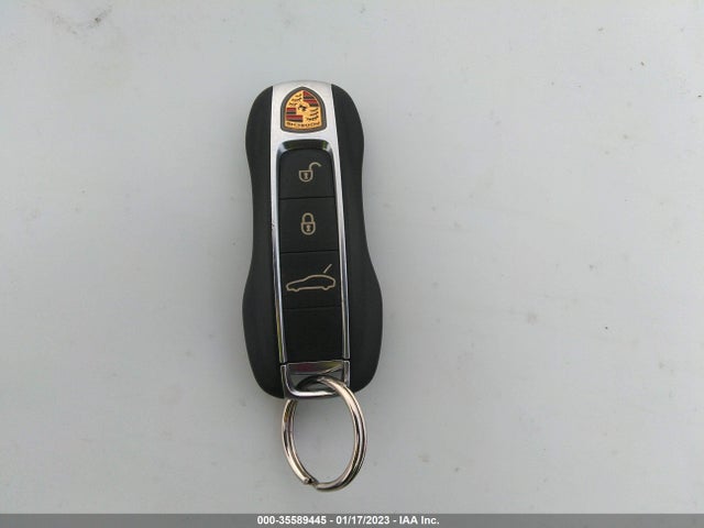 2017 Porsche Panamera, VIN: WP0AF2A77HL151311