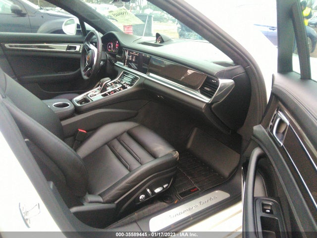 2017 Porsche Panamera, VIN: WP0AF2A77HL151311